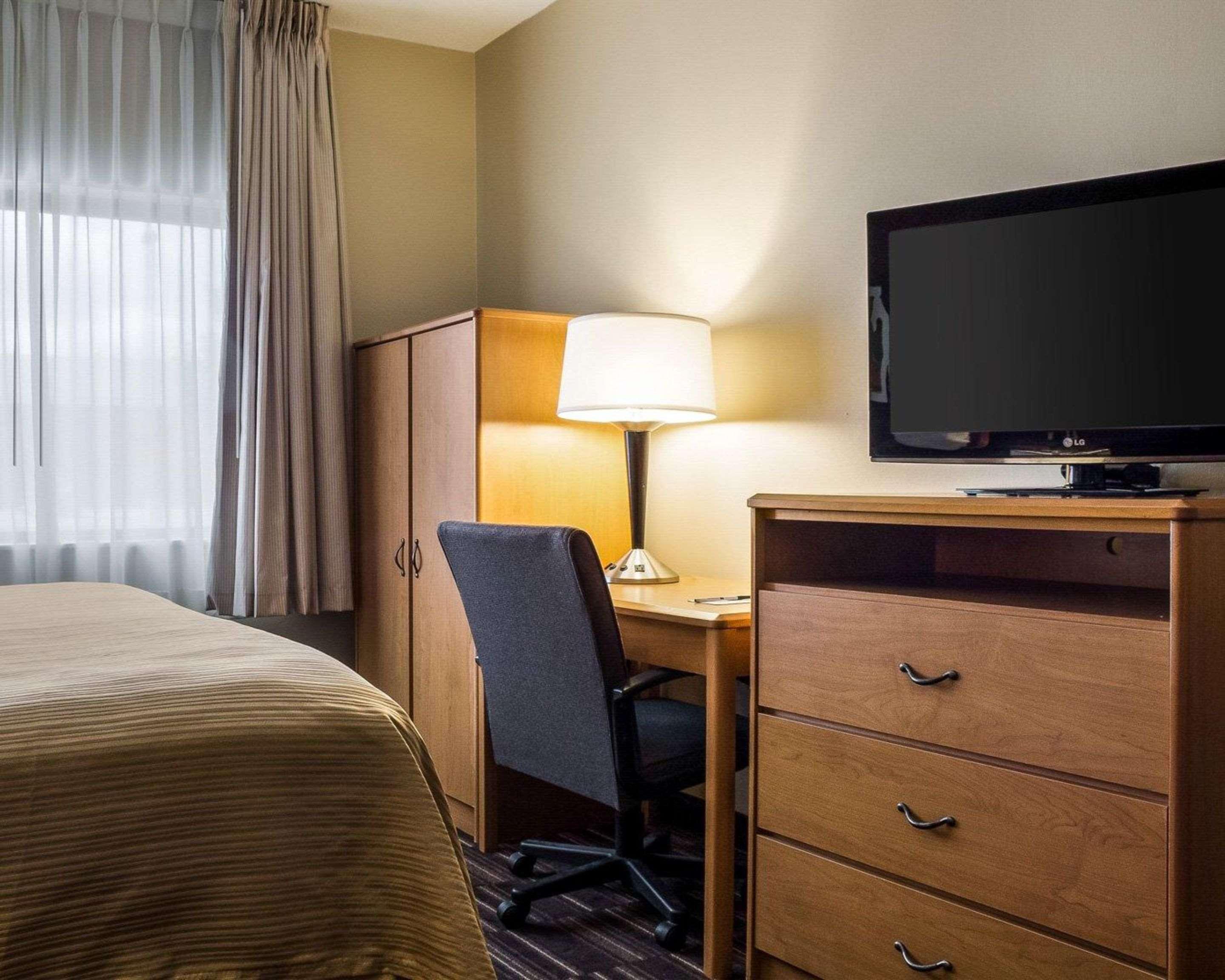 Quality Suites Near West Acres Фарго Экстерьер фото