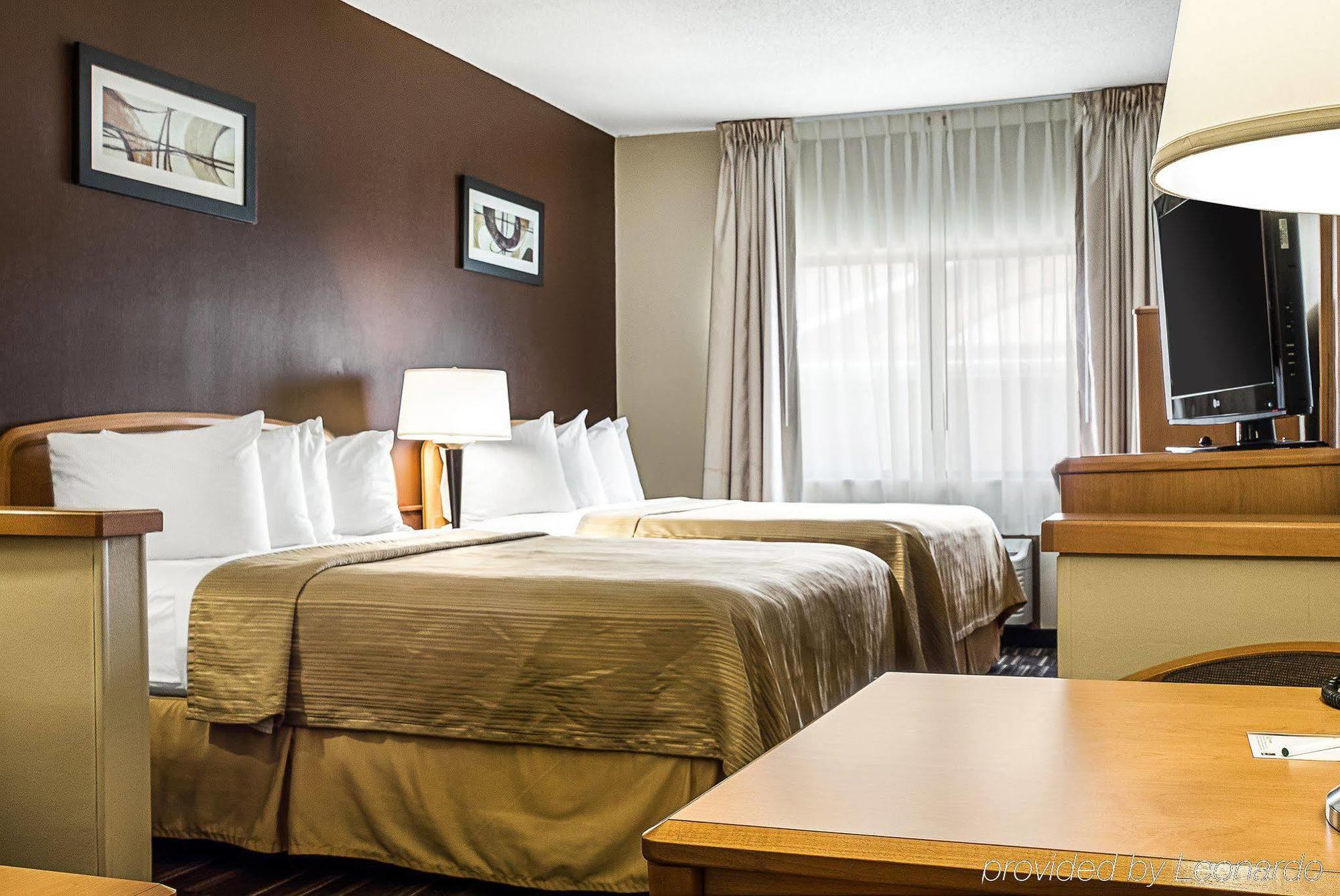 Quality Suites Near West Acres Фарго Экстерьер фото